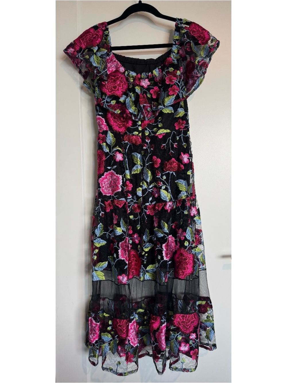 Dress the Population Gabriela off-the-shoulder midi dress - Picture 2 of 7